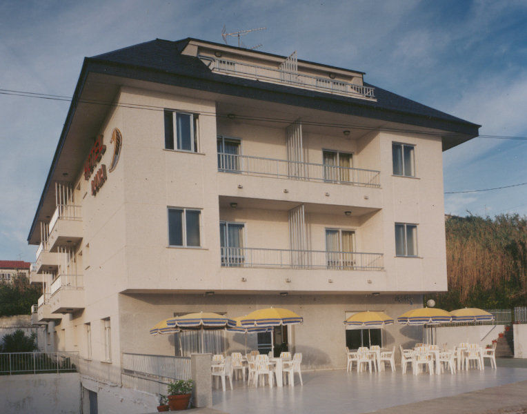 Hotel Duna Портоново Екстериор снимка